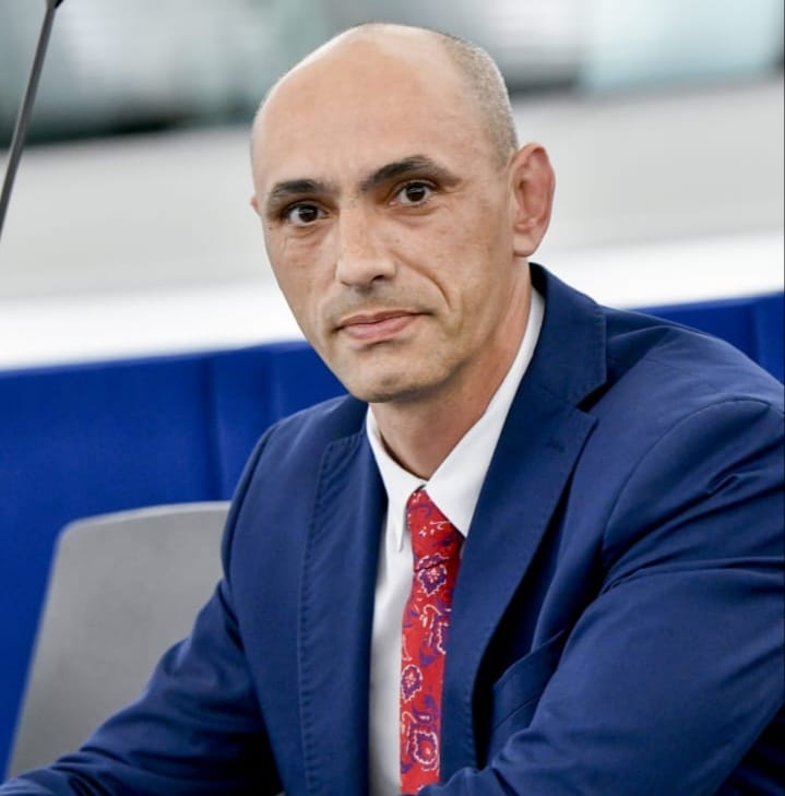 Răzvan Popa, ATAC dur la adresa lui Iohannis: 