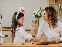 Cum petrec Paștele românii din străinătate: „E uimitor cum păstrează tradiţia şi aici”