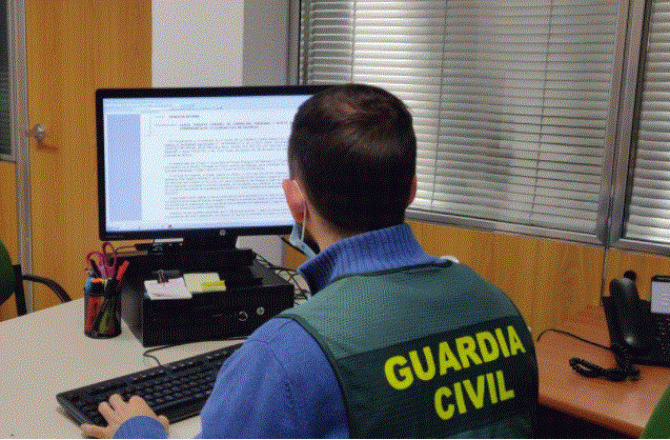 Spania. Opt bărbați, printre care și români, arestați după înșelăciunea online „Scrisoarea nigeriană”