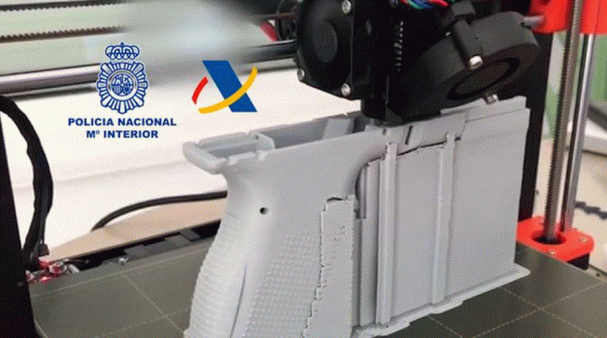 Spania Atelier clandestin de fabricat arme cu imprimante 3D