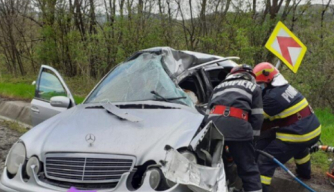 Tânăr român de 27 de ani, mort în Vinerea Mare, într-un grav accident de circulație