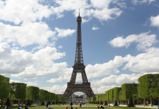 Turnul Eiffel împlineşte azi 132 de ani. Povestea monumentului şi a legăturii românilor cu acesta