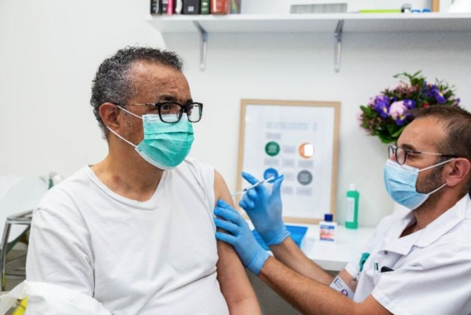 Directorul general al OMS, Tedros Adhanom Ghebreyesus, s-a vaccinat anti COVID  Astăzi mi-a venit rândul