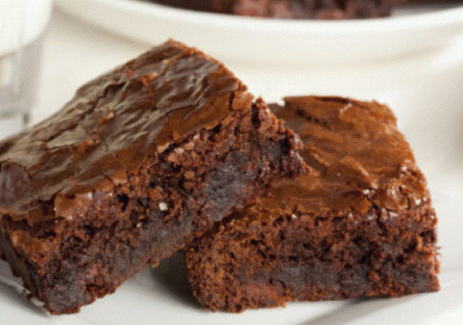 Prăjitura cu ciocolată dietetică. Un desert, gata în 5 minute. Are doar 37 de calorii 