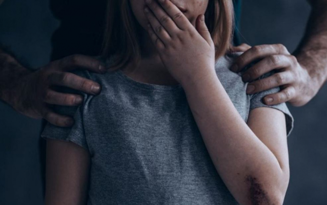 Tragedie în Râmnicu Sărat: O fată de 14 ani a fost împușcată după ce a refuzat să stea de vorbă cu prietenul atacatorului