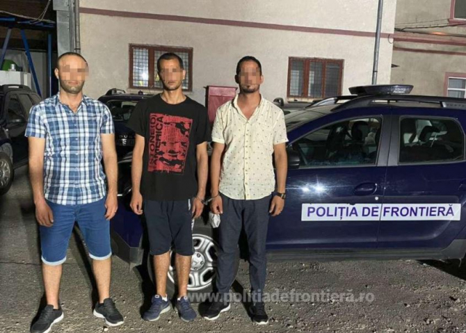 Trei persoane au încercat să treacă, pe jos, frontiera din România în Ungaria 