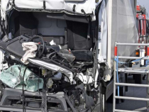Germania. Șofer român de camion, grav accident rutier. O persoană a rămas încarcerată 