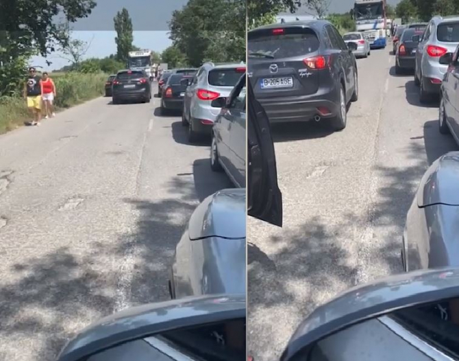 Cozi kilometrice la granița cu Bulgaria. Mai mulți șoferii au vrut să depășească coloana la Negru Vodă 