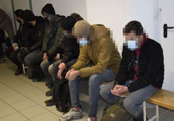 Ungaria. Român, acuzat de trafic de migranți. Bărbatul ar fi primit 1000 de euro pentru serviciile sale 