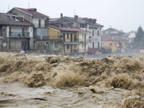 Italia e sub ape. Românii sunt avertizați să nu călătorească în acest stat 