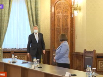Consultări la Cotrocen. Preşedintele Iohannis discută cu delegaţia UDMR