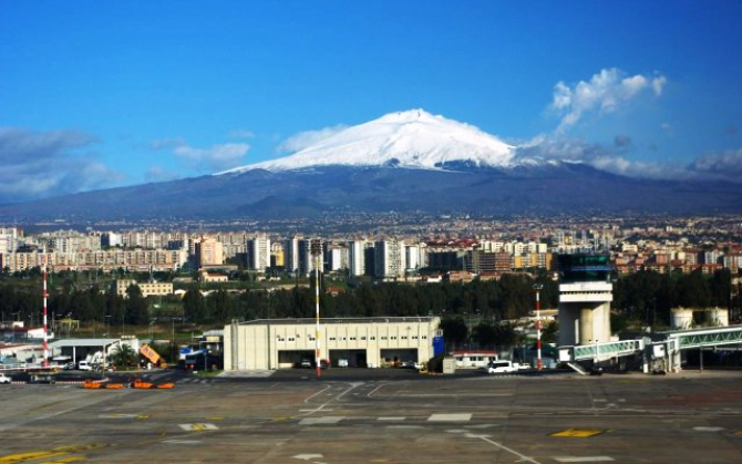 Un italian a fost arestat pe Aeroportul Catania când se întorcea din România