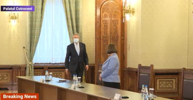 Consultări la Cotrocen. Preşedintele Iohannis discută cu delegaţia UDMR