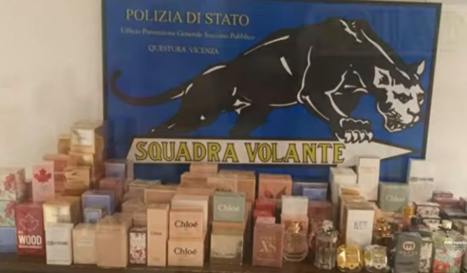 Italia. Un român a furat parfumuri în valoare de 11 mii de euro. Hoțul, prins de carabinieri după o urmărire ca-n filme 