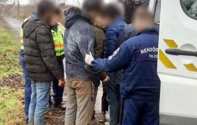 Ungaria. Trei români, judecați pentru trafic de migranți. Bărbații cereau câte 4.500 de euro pentru serviciile lor