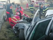 Două românce, rănite grav într-un accident feroviar. Una dintre victime a fost proiectată prin parbriz