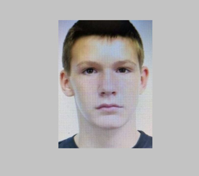 Adolescent român, doar 14 ani, dat dispărut de părinți. Băiatul a plecat de acasă și nu s-a mai întors 