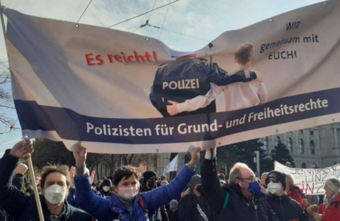 Austria. Proteste masive împotriva vaccinării obligatorii. Mii de oameni au ieșit în stradă 