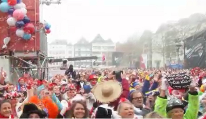 Germania. Mii de oameni au cântat şi au dansat în Koln: „Sunt testați, vaccinați”