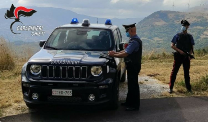 Italia. Român, prins de polițiști în timp ce transporta ilegal medicamente pentru tratarea COVID