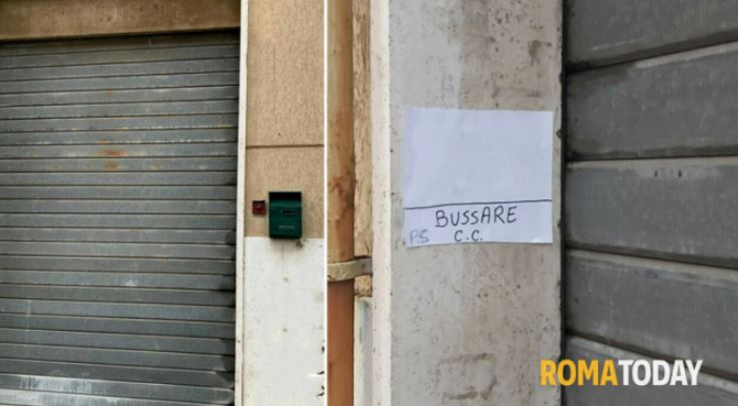 Italia. O româncă a închiriat un spațiu comercial și l-a transformat într-o locuință, din lipsă de clienți 