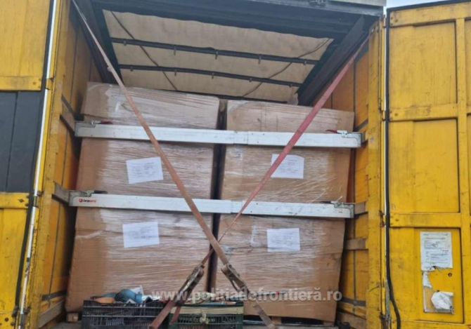 O firmă din Grecia și-a trimis deșeurile în România. Peste 33 de tone, oprite în vama Giurgiu 