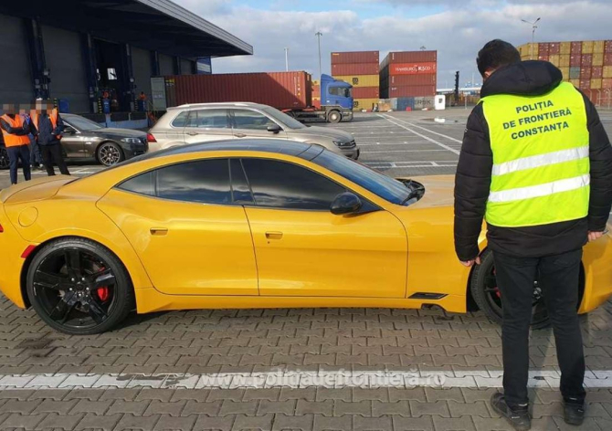 Un român a rămas fără autoturismul de lux, cumpărat din Emiratele Arabe. Mașina a fost sechestrată în Portul Constanţa