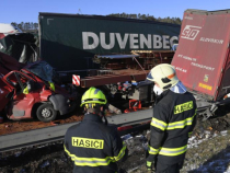 Carambol cu 36 de mașini și camioane, pe o autostradă în Cehia. Autoritățile au declanșat planul roșu de intervenție.