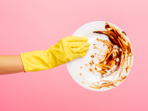 Săpun degresant puternic cu ingrediente pe care le aveți în bucătărie pentru a îndepărta murdăria dificilă. Uitați de acele produse scumpe!