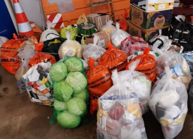 Austria. Sute de kilograme de alimente, confiscate de vameși. Șoferul moldovean al unei dube, amendat cu câteva mii de euro 