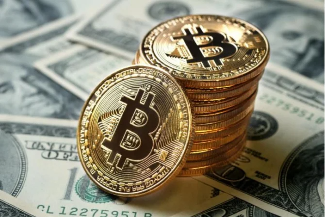 Bitcoin urcă la cel mai ridicat nivel din iunie 2022