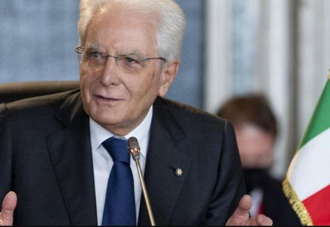 Italia. Partidele îi cer lui Mattarella să rămână preşedinte, după mai multe tururi de vot eşuate în parlament 