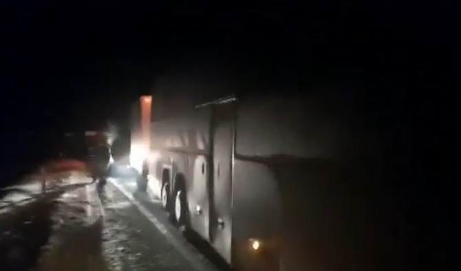 Zeci de români care se întorceau din Germania, revoltați după ce autocarul s-a stricat: „V-a spus să transportați oameni cu autobuzul ăsta defect!”