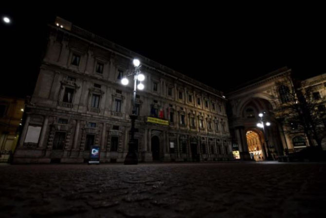 Italia  Zeci de monumente celebre, lăsate în beznă, în semn de protest față de scumpirea curentului
