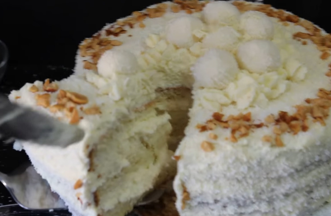 Tort Raffaello super fin. Este aur, nu tort! Rețeta unei prăjituri de milioane! 