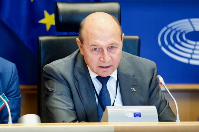 Traian Băsescu: „Putin a făcut din Federaţia Rusă un STAT TERORIST”. FOTO: Facebook Traian Băsescu