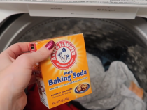 Cum să speli hainele fără detergent. Șase trucuri naturale de a scoate petele