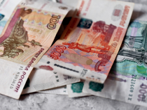 Rubla rusească se prăbușește la cel mai scăzut nivel 