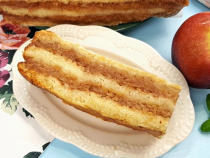 Prăjitura cu suc de mere: De post și de-a dreptul delicioasă! Doar 175 de calorii
