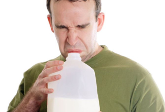 Ai găsit în frigider lapte expirat. Nu-l arunca niciodată! Îl poți folosi cu succes la curățenia din casă 