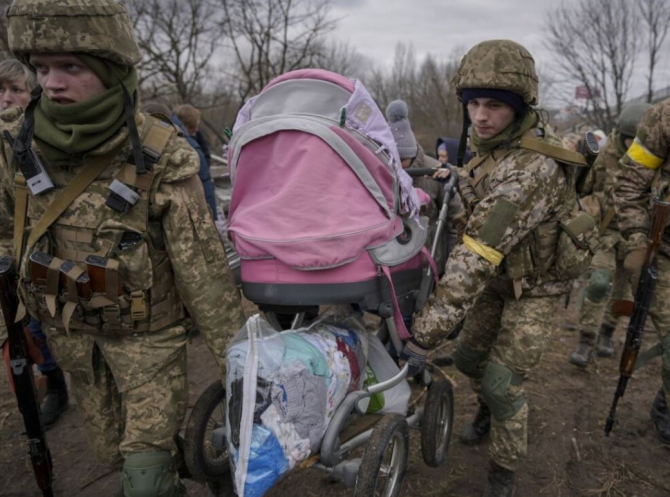 Peste 160.000 de ucraineni din Mariupol, fără hrană, căldură, apă și mijloace de comunicare