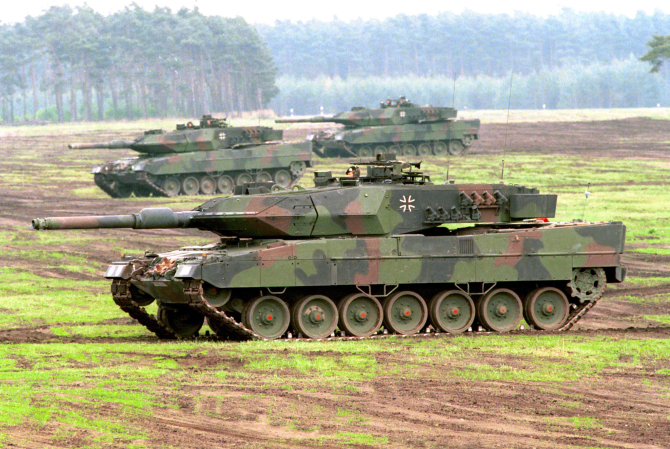 Tanc german de luptă Leopard. Sursa foto: Bundeswehr-Fotos 