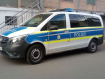 Germania. Dubă românească, plină cu țigări de contrabandă, oprită de polițiști. Șoferul a fost amendat