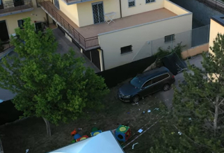 Italia. O mașină a intrat în curtea unei grădinițe: Un copil a murit, alți cinci au fost grav răniți, printre care și o fetiță româncă de 4 ani