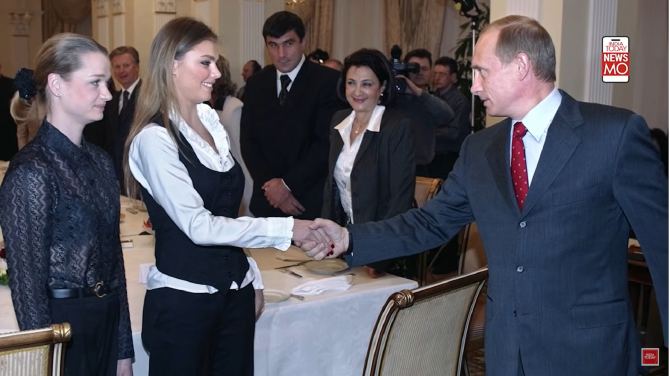 Fostul iubit al amantei lui Putin, Alina Kabaeva, este căutat de autorități. Museliana s-ar afla pe lista de urmărire internațională a Rusiei / Foto: Captură video youtube