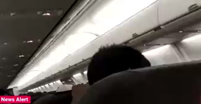Momente de groază la bordul unui avion. Cel puţin 14 pasageri răniți