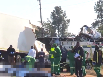 Accident dramatic între un autobuz și un camion: Cel puţin 15 morţi şi 37 de răniţi