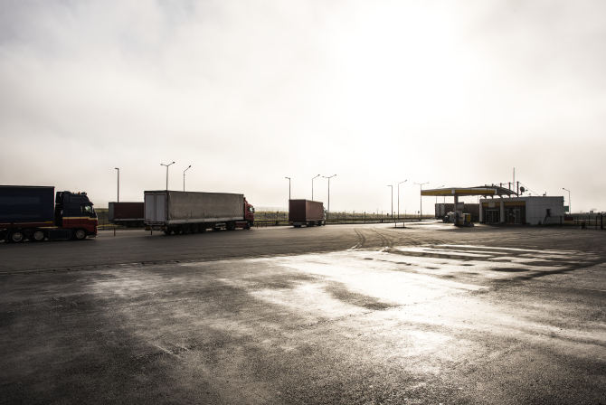 350 de camioane cu cereale furate din Ucraina, duse în Crimeea. Cozi uriașe de TIR-uri: „Lanțurile de aprovizionare, afectate”