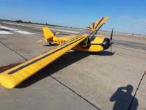 Aterizare de urgență pe Aeroportul Mihail Kogălniceanu. Un avion de mici mici s-a defectat în zbor. Sursa poza: captura video Antena3