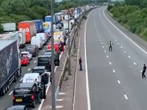 Marea Britanie. Protestatarii față de prețul carburanților vor încetini traficul vineri, cu blocaje rutiere pe M4, M5, M3 și A38 